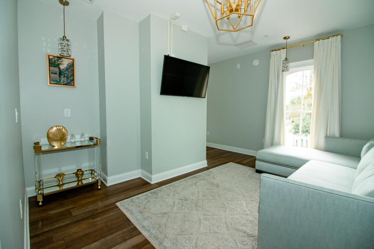 The Colonial Inn Hillsborough Extérieur photo