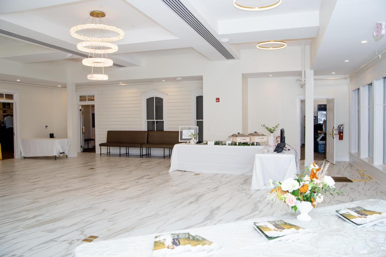 The Colonial Inn Hillsborough Extérieur photo