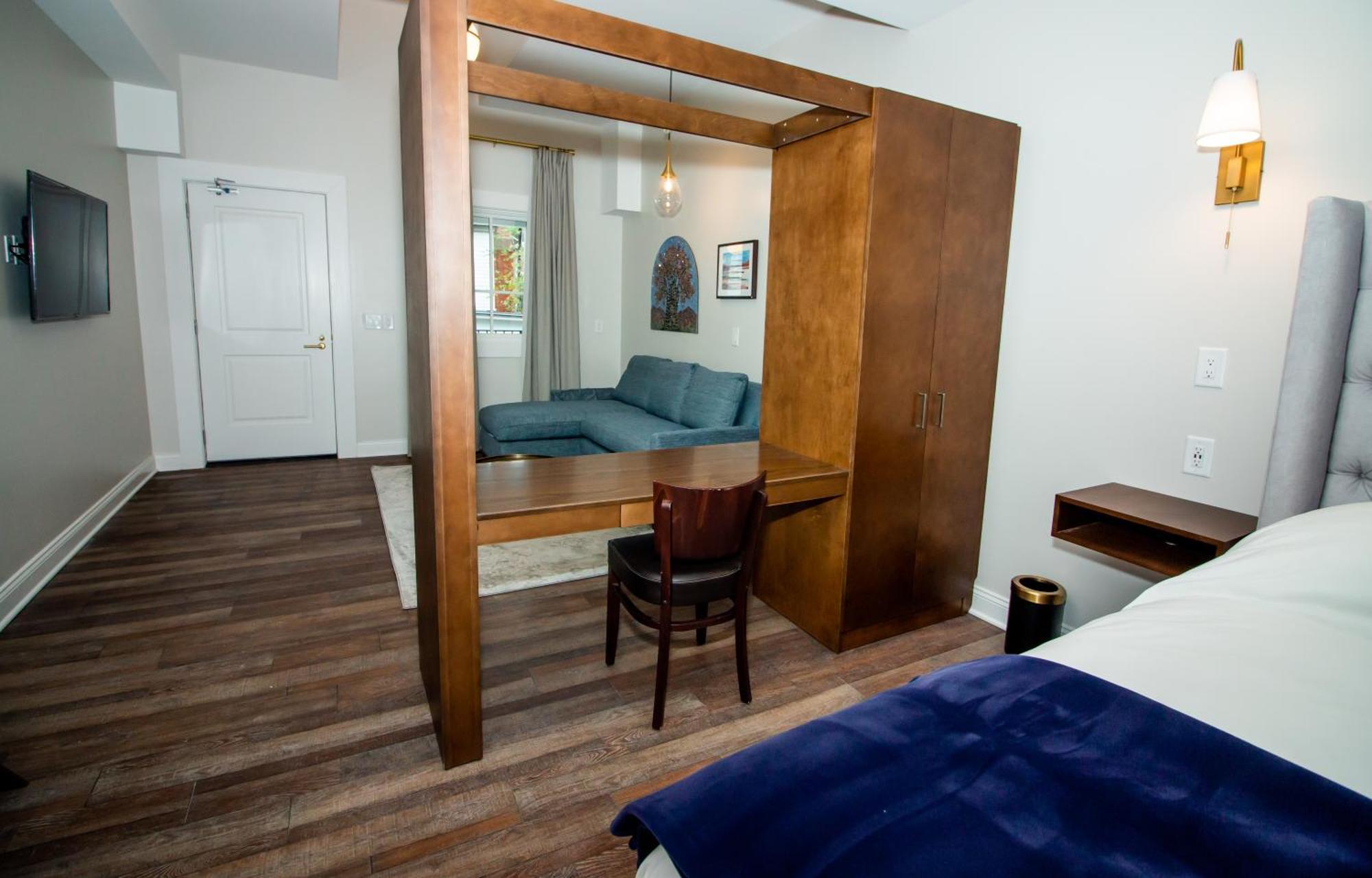 The Colonial Inn Hillsborough Chambre photo