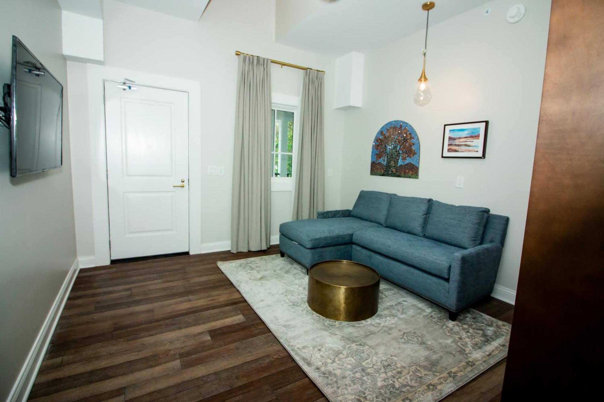 The Colonial Inn Hillsborough Chambre photo